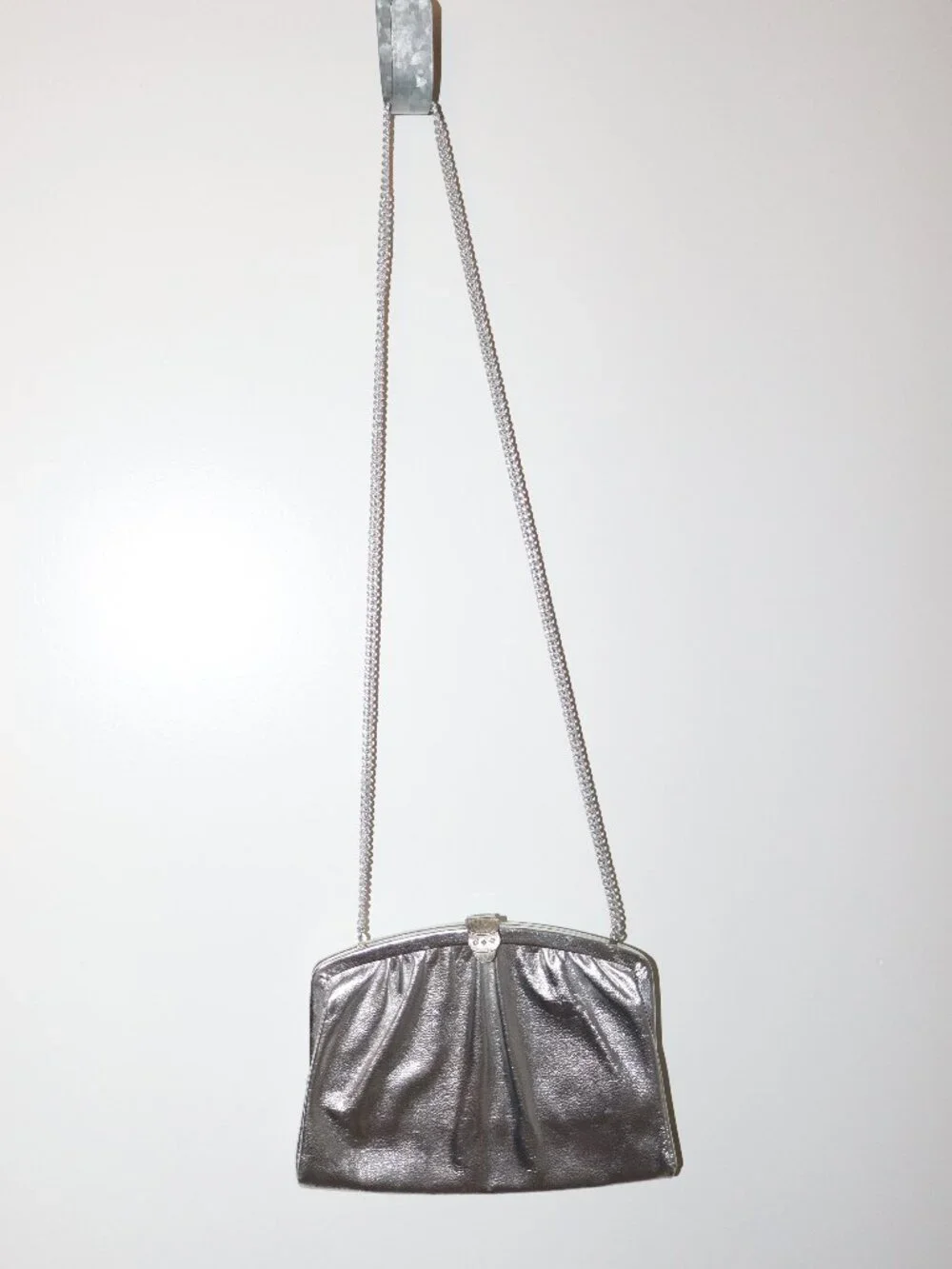 Vintage Silver Metallic Leather Chain Strap Evening Clutch Shoulder Bag